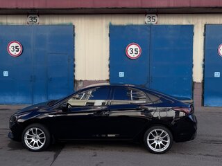 2019 Hyundai Solaris II, чёрный, 1200000 рублей, вид 4