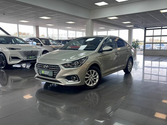 2017 Hyundai Solaris II, бежевый, 1390000 рублей