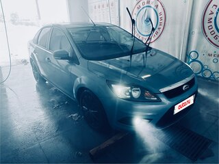 2008 Ford Focus II Рестайлинг, серебристый, 600000 рублей, вид 3