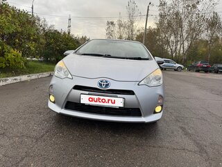 2013 Toyota Aqua I, серый, 805000 рублей, вид 2