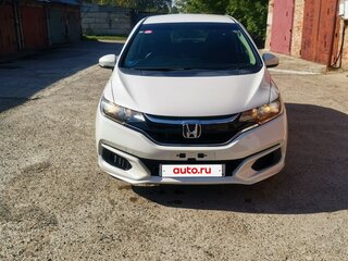 2018 Honda Fit III Рестайлинг, белый, 1255000 рублей, вид 1