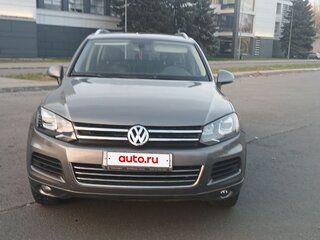 2011 Volkswagen Touareg II, серый, 1550000 рублей, вид 3