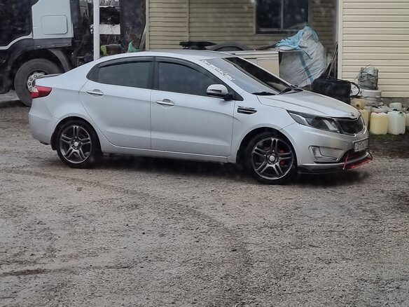 2013 Kia Rio 4-speed III, серый, 650000 рублей - вид 7