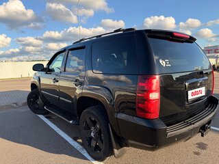 2006 Chevrolet Tahoe III, чёрный, 1700000 рублей, вид 4