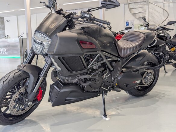 2017 Ducati Diavel, чёрный, 1945000 рублей - вид 13