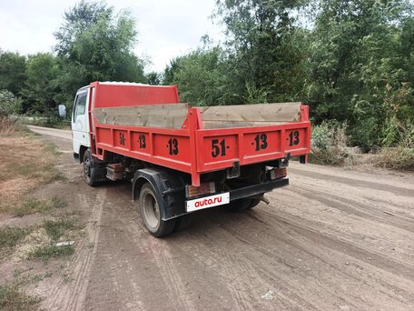 1990 Mazda Titan, белый, 870000 рублей, вид 3