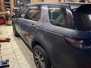 2018 Land Rover Discovery Sport I, серый, 1650000 рублей, вид 4