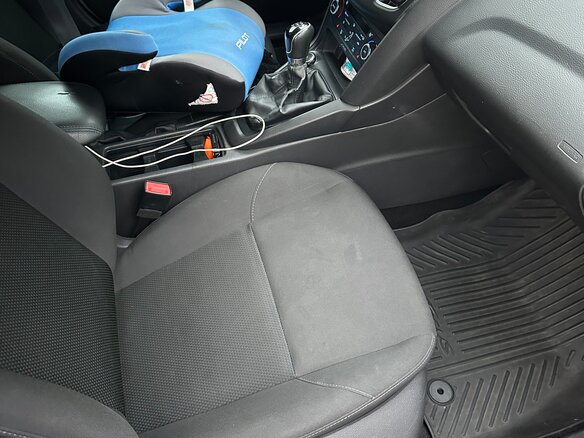 2015 Ford Focus III Рестайлинг, серебристый, 790000 рублей - вид 8