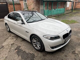 2010 BMW 5 серии 523i VI (F10/F11/F07), белый, 1290000 рублей, вид 1