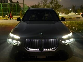 2026 BMW X7 40i I (G07) Рестайлинг, серый, 18590000 рублей, вид 2