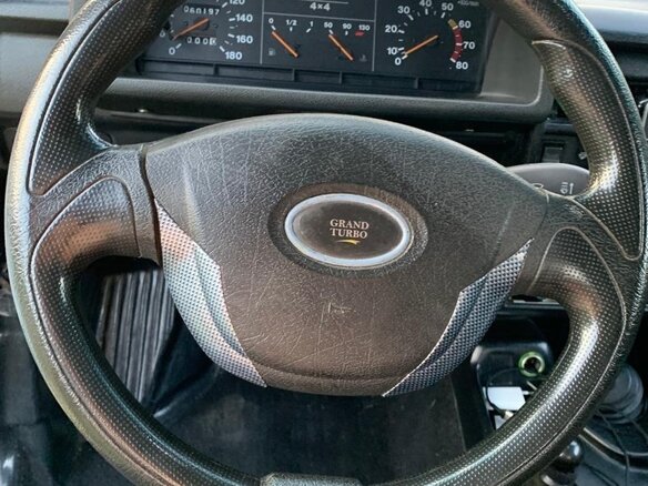 2000 Lada (ВАЗ) 2121 (4x4) I Рестайлинг, белый, 375000 рублей - вид 4