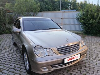 2005 Mercedes-Benz C-Класс 180 II (W203) Рестайлинг, бежевый, 1050000 рублей, вид 1