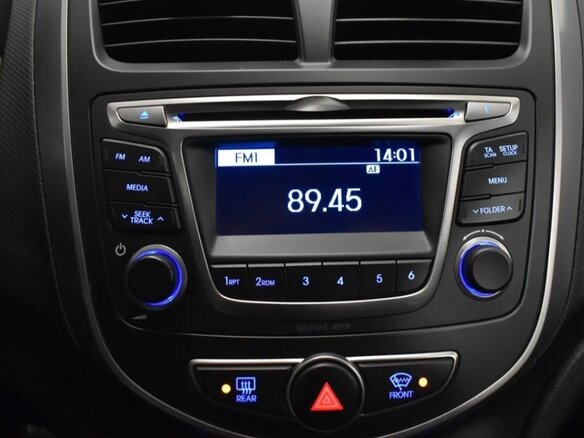 2015 Hyundai Solaris I Рестайлинг, оранжевый, 800000 рублей - вид 8