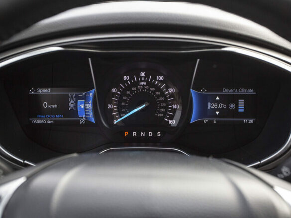 2018 Ford Fusion (North America) II Рестайлинг, серый, 1200000 рублей - вид 11