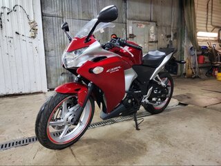 2011 Honda CBR 250R, красный, 200000 рублей, вид 2