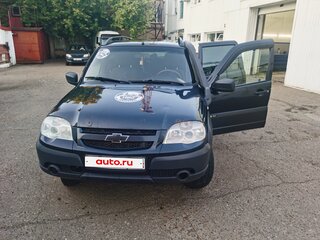 2016 Chevrolet Niva I Рестайлинг, чёрный, 500000 рублей, вид 2