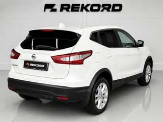 2018 Nissan Qashqai II Рестайлинг, белый, 1729000 рублей, вид 4