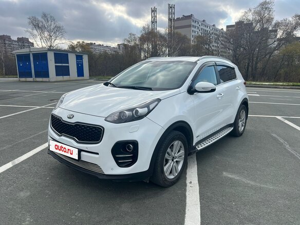 2017 Kia Sportage IV, белый, 1700000 рублей