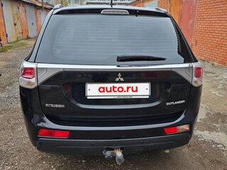 2012 Mitsubishi Outlander III, чёрный, 1475000 рублей, вид 2