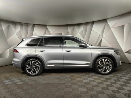 2026 Geely Monjaro I, серый, 4599990 рублей, вид 4