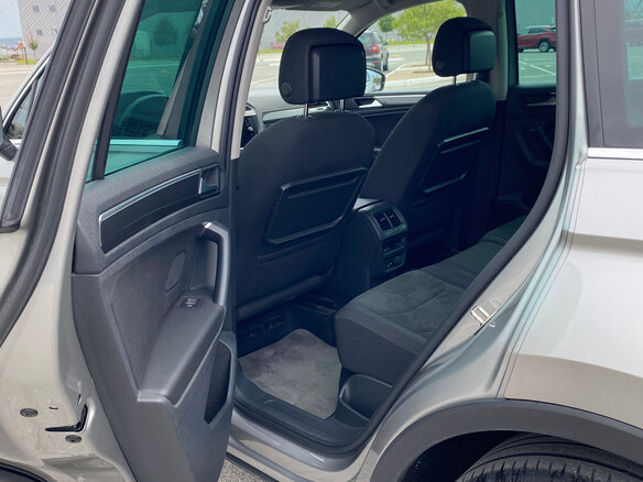 2019 Volkswagen Tiguan II, серебристый, 3100000 рублей - вид 10