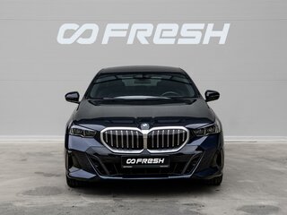 2023 BMW 5 серии 520d VIII (G60/G61/G68), чёрный, 6750000 рублей, вид 3