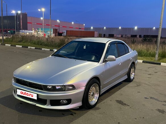 2002 Mitsubishi Galant VIII Рестайлинг, серебристый, 370000 рублей