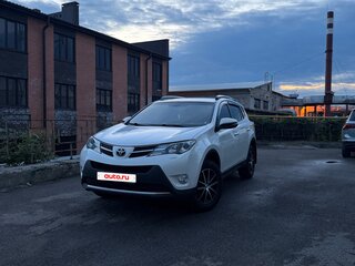 2013 Toyota RAV4 IV (XA40), белый, 1650000 рублей, вид 1