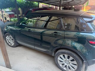 2017 Land Rover Range Rover Evoque I Рестайлинг, зелёный, 2500000 рублей, вид 2
