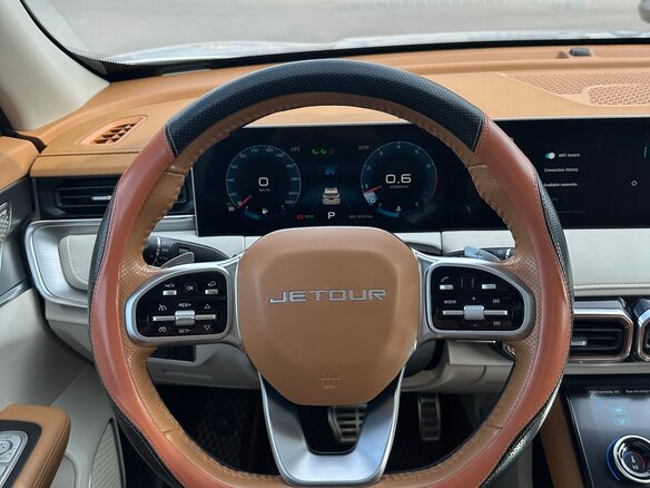 2023 Jetour X70+ I Рестайлинг, белый, 2000000 рублей - вид 6