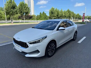 2021 Kia K3 II (China Market), белый, 1450000 рублей, вид 1