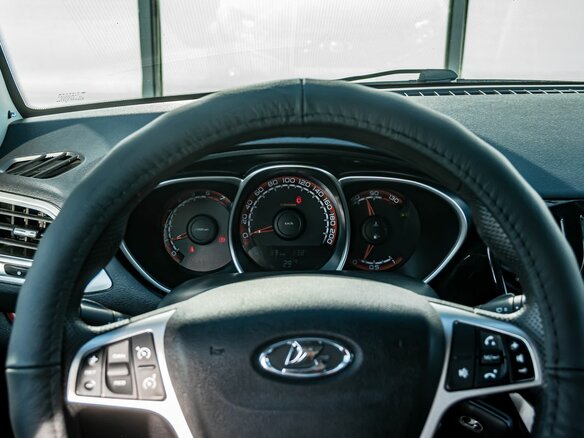 2019 Lada (ВАЗ) Vesta SW Cross I, серый, 890000 рублей - вид 18