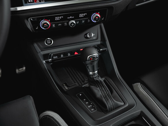 2026 Audi Q3 45 TFSI II (F3), серый, 5700000 рублей - вид 18