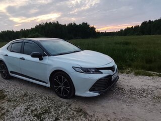 2020 Toyota Camry VIII (XV70), белый, 1520000 рублей, вид 2
