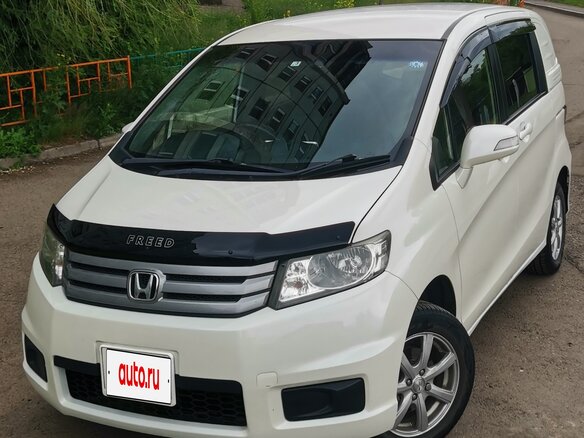 2012 Honda Freed I Рестайлинг, белый, 950000 рублей - вид 1