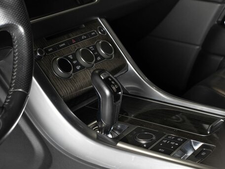 2016 Land Rover Range Rover Sport II, белый, 3400000 рублей, вид 5