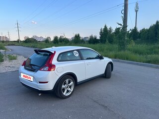 2010 Volvo C30 I Рестайлинг, белый, 940000 рублей, вид 4
