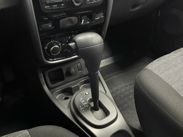 2013 Renault Duster I, серый, 895000 рублей - вид 10