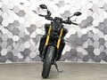 2023 Yamaha MT-09 (FZ-09), серебристый, 1199000 рублей - вид 4