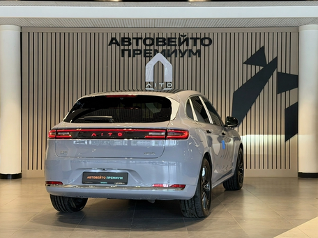 2026 Aito M5 I Рестайлинг, серый, 7000000 рублей, вид 2