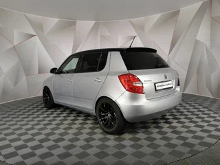 2014 Skoda Fabia II Рестайлинг, серый, 525150 рублей, вид 4
