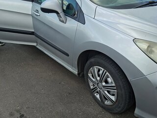 2011 Peugeot 308 I Рестайлинг, серый, 300000 рублей, вид 3