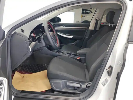 2022 Volkswagen Bora IV, белый, 1500000 рублей, вид 4