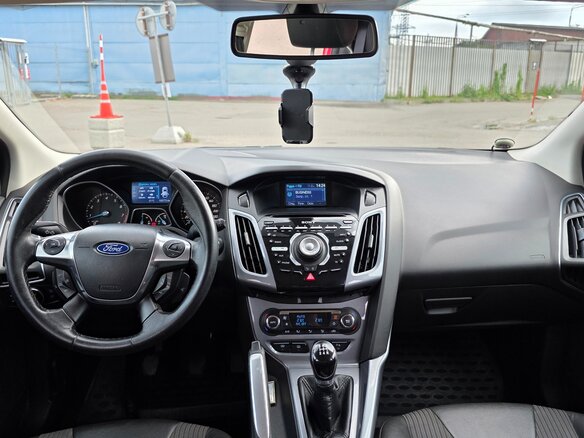 2012 Ford Focus III, красный - вид 17