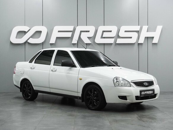 2016 Lada (ВАЗ) Priora I Рестайлинг, белый