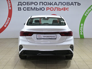 2022 Kia Cerato IV Рестайлинг, белый, 1953000 рублей, вид 5