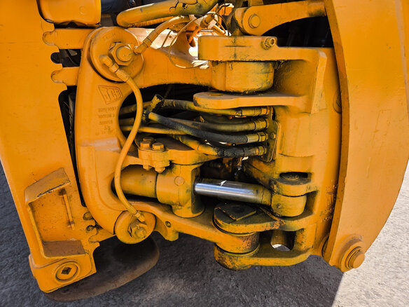2010 JCB 3CX, жёлтый, 3250000 рублей - вид 21