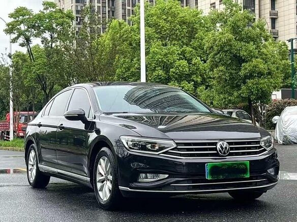 2023 Volkswagen Magotan B8 Рестайлинг, чёрный - вид 3