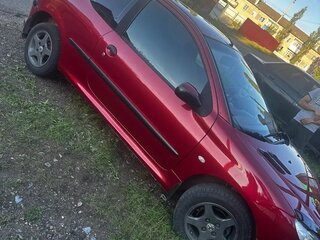 2007 Peugeot 206, красный, 200000 рублей, вид 1