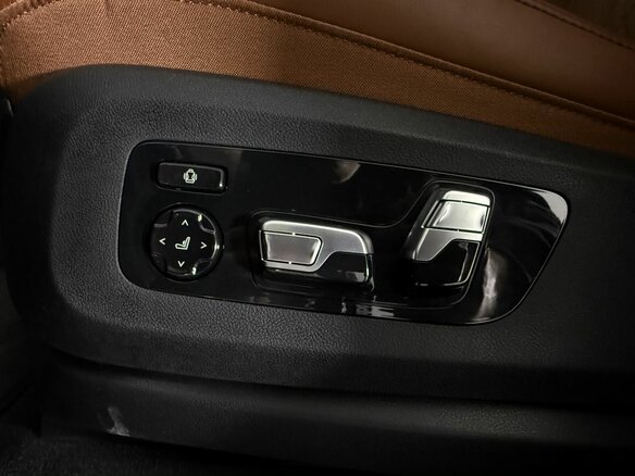 2025 BMW X6 30d III (G06) Рестайлинг, чёрный, 16100000 рублей - вид 19
